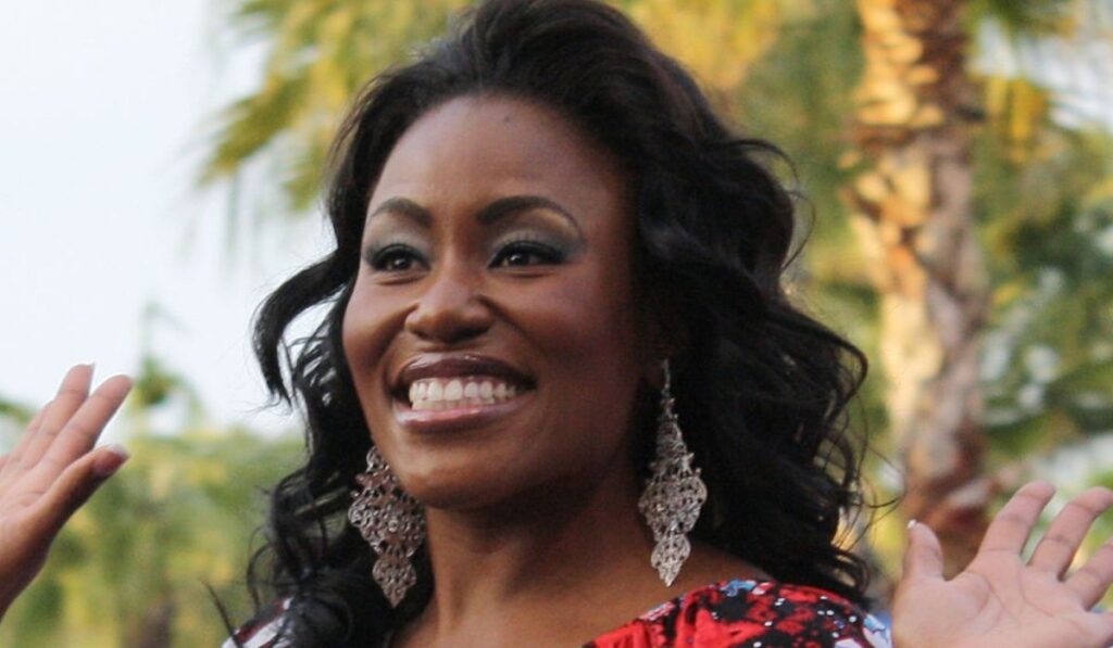mandisa glover